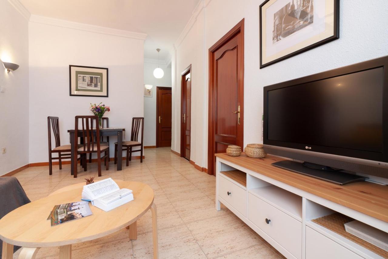 Sea & Wave Soho Family Apartment Malaga Bagian luar foto