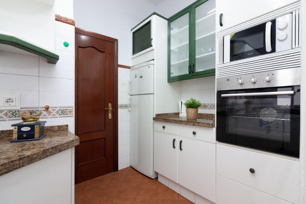 Sea & Wave Soho Family Apartment Malaga Bagian luar foto