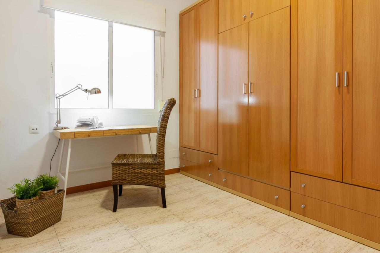 Sea & Wave Soho Family Apartment Malaga Bagian luar foto
